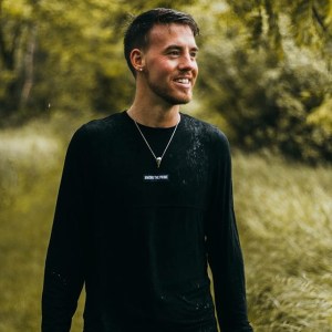 Photo by Kenny Hoopla